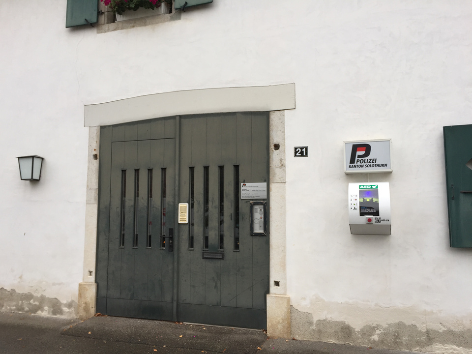 Defibrillator 3 Defibrillator 3