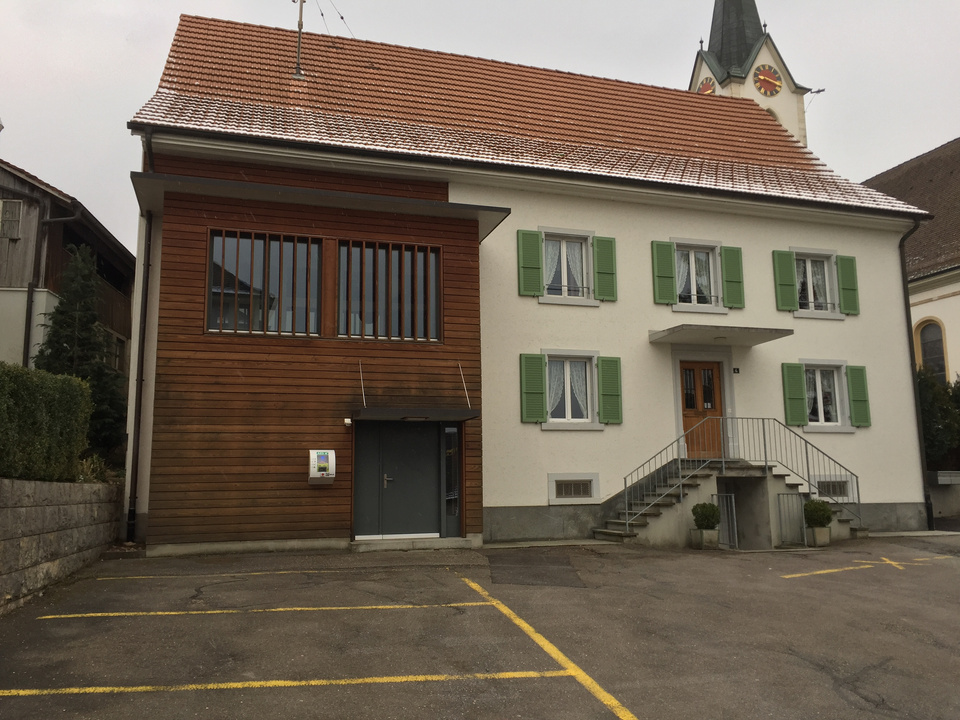 Defibrillator 2 Defibrillator 2